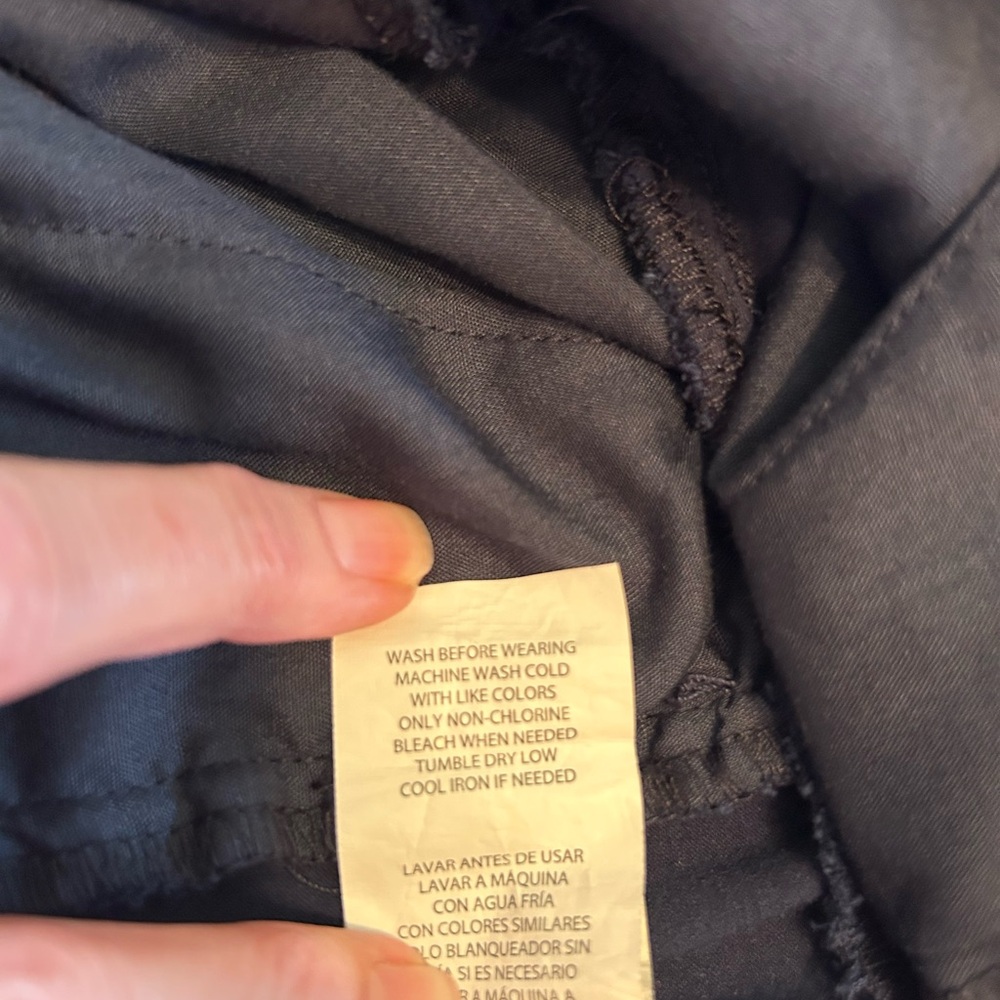 NWOT Classic Navy reCreation Women's Shorts - Picture 5 of 7